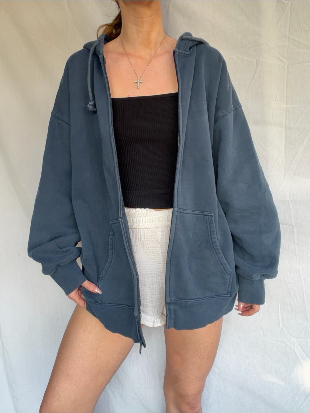 Brandy Melville Christy Hoodie - Picture 2 of 5